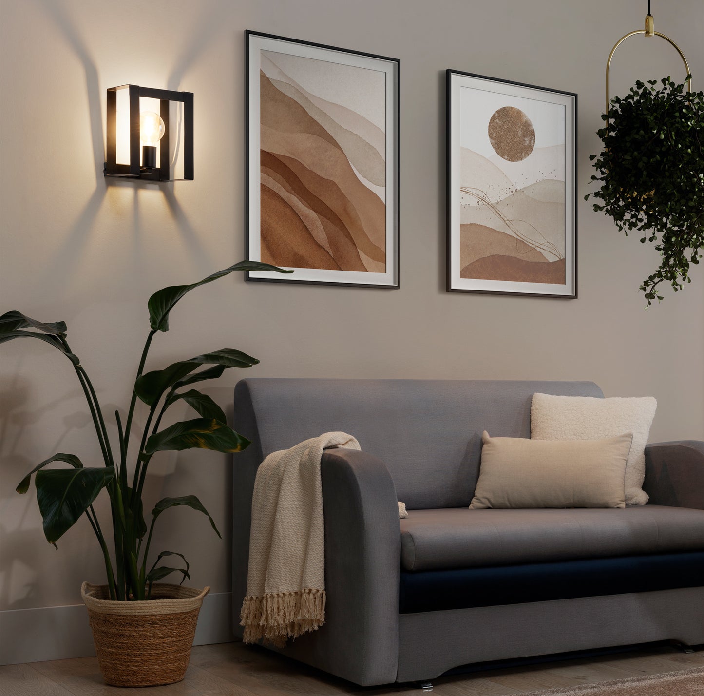 Kinkiet ścienny Giorri czarny 15×17 cm – aranżacja w salonie przy zapalonym świetle
