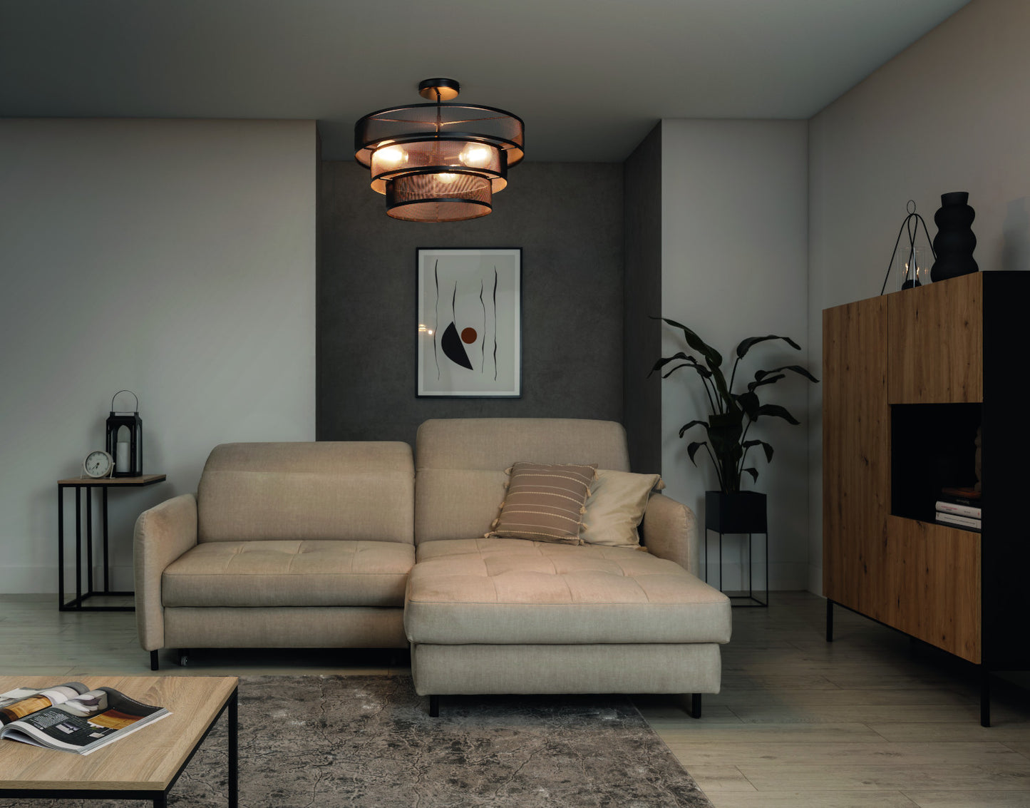 Lampa sufitowa Orabela B czarna Ø55 cm – aranżacja w ciemnym wnętrzu