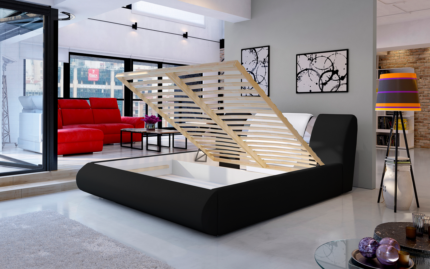 Łóżko Flavio 160x200 cm w tkaninie Soft 11 czarny / Soft 17 biały z podniesionym stelażem, prezentujące pojemnik na pościel w eleganckim, loftowym wnętrzu.