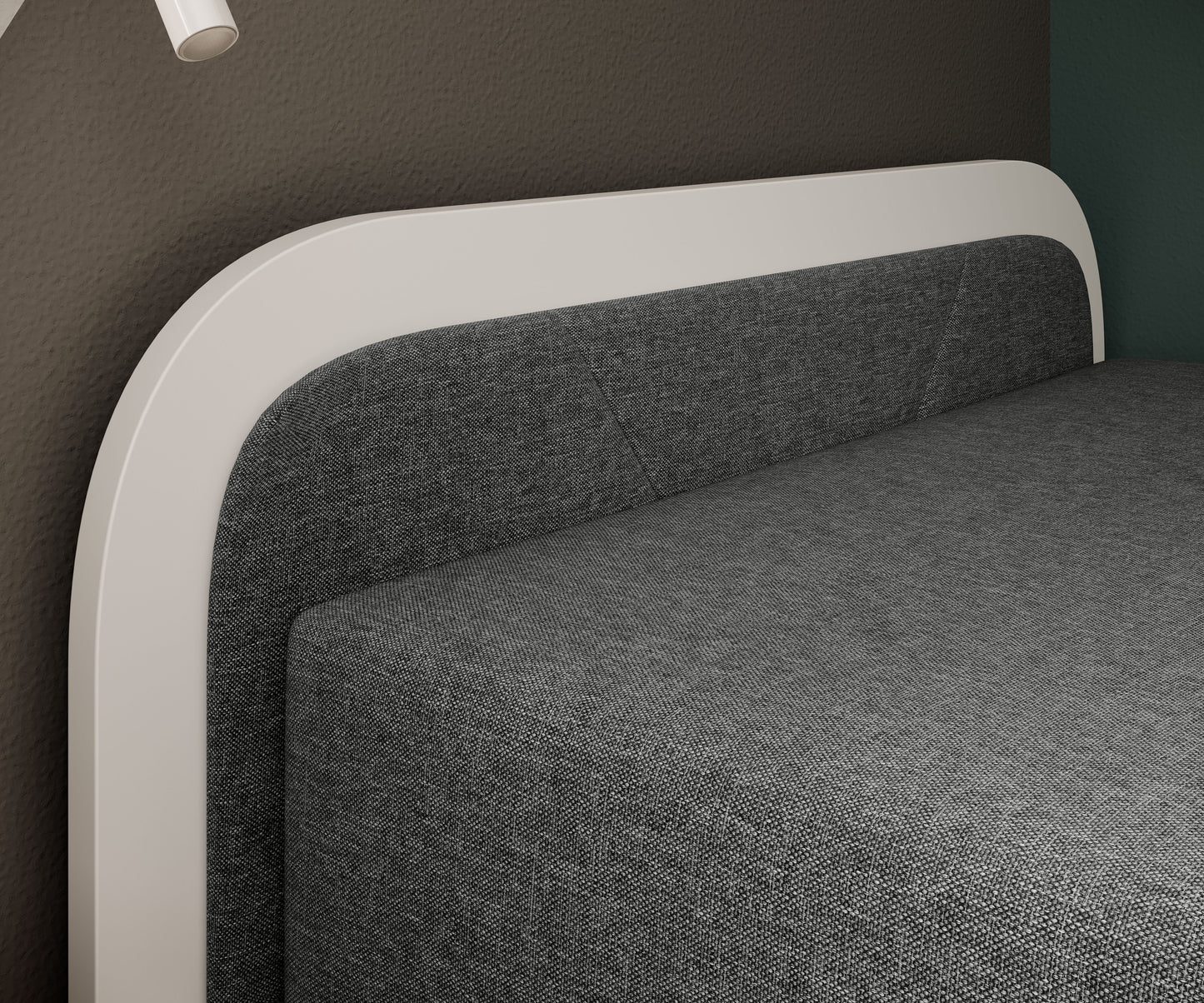 Zbliżenie na tapicerowany zagłówek łóżka Parys II: widoczne przeszycia szarej tkaniny Sawana 21 i biała rama.