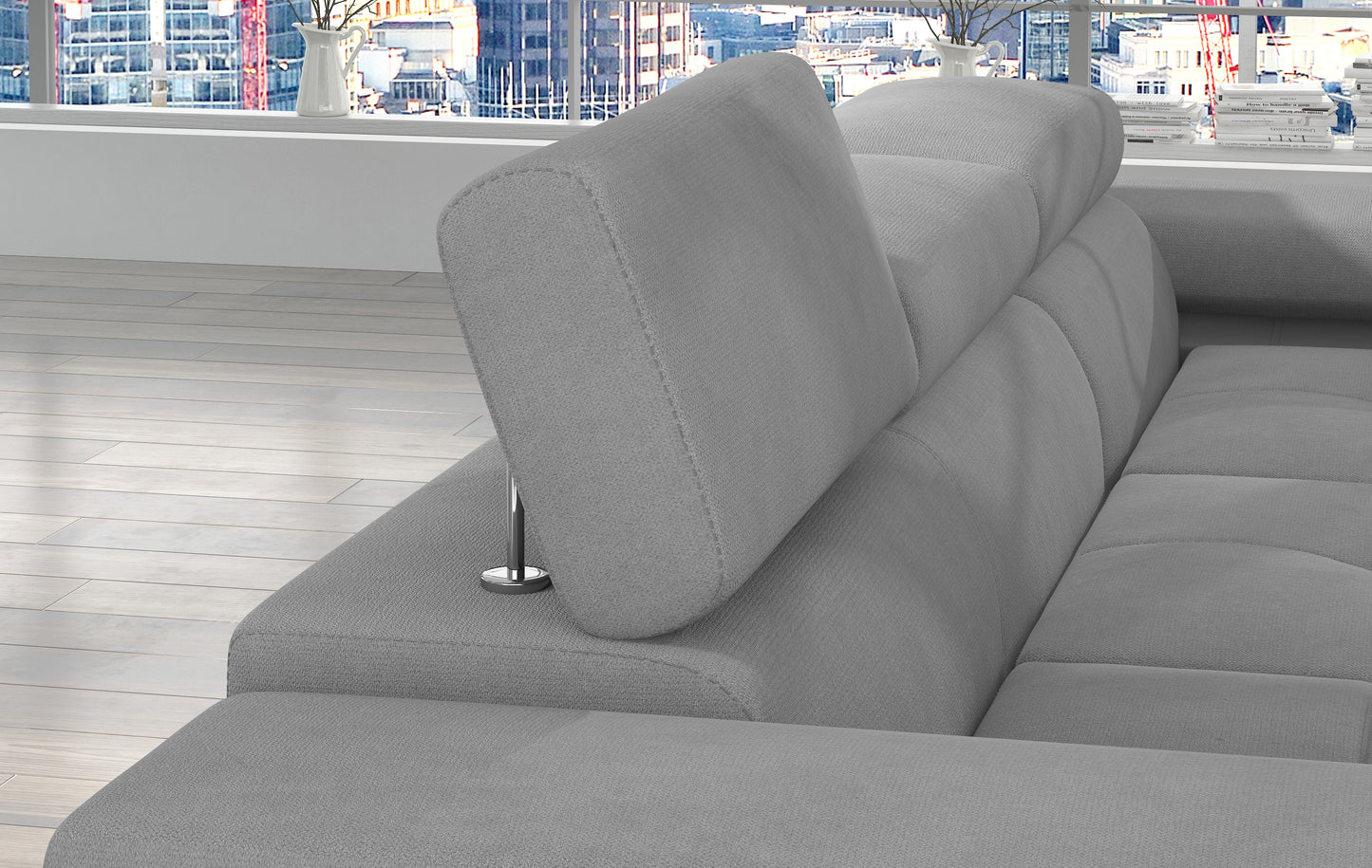 Regulowany zagłówek narożnika Armando w tkaninie Soro 83 jasnoszary – detal mechanizmu i faktury tapicerki.