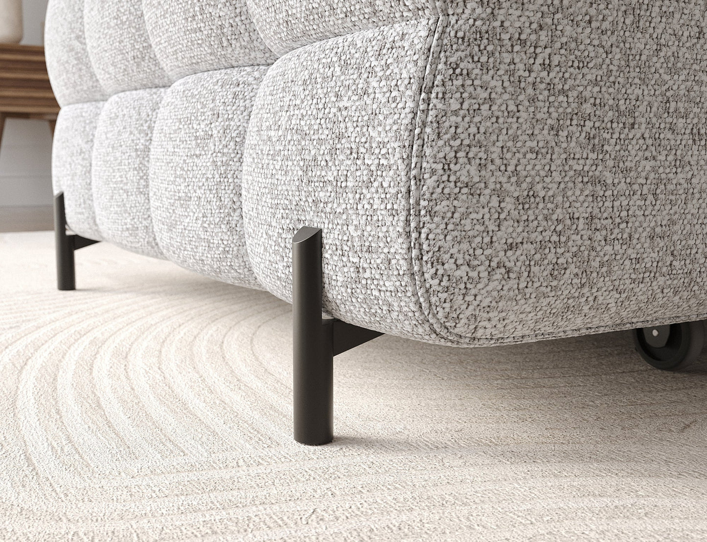 Wysoka metalowa noga narożnika Felro w tkaninie Pellerito 03 w jasnoszarej barwie, nowoczesny design łączący elegancję z stabilnością, idealna do stylowych wnętrz.