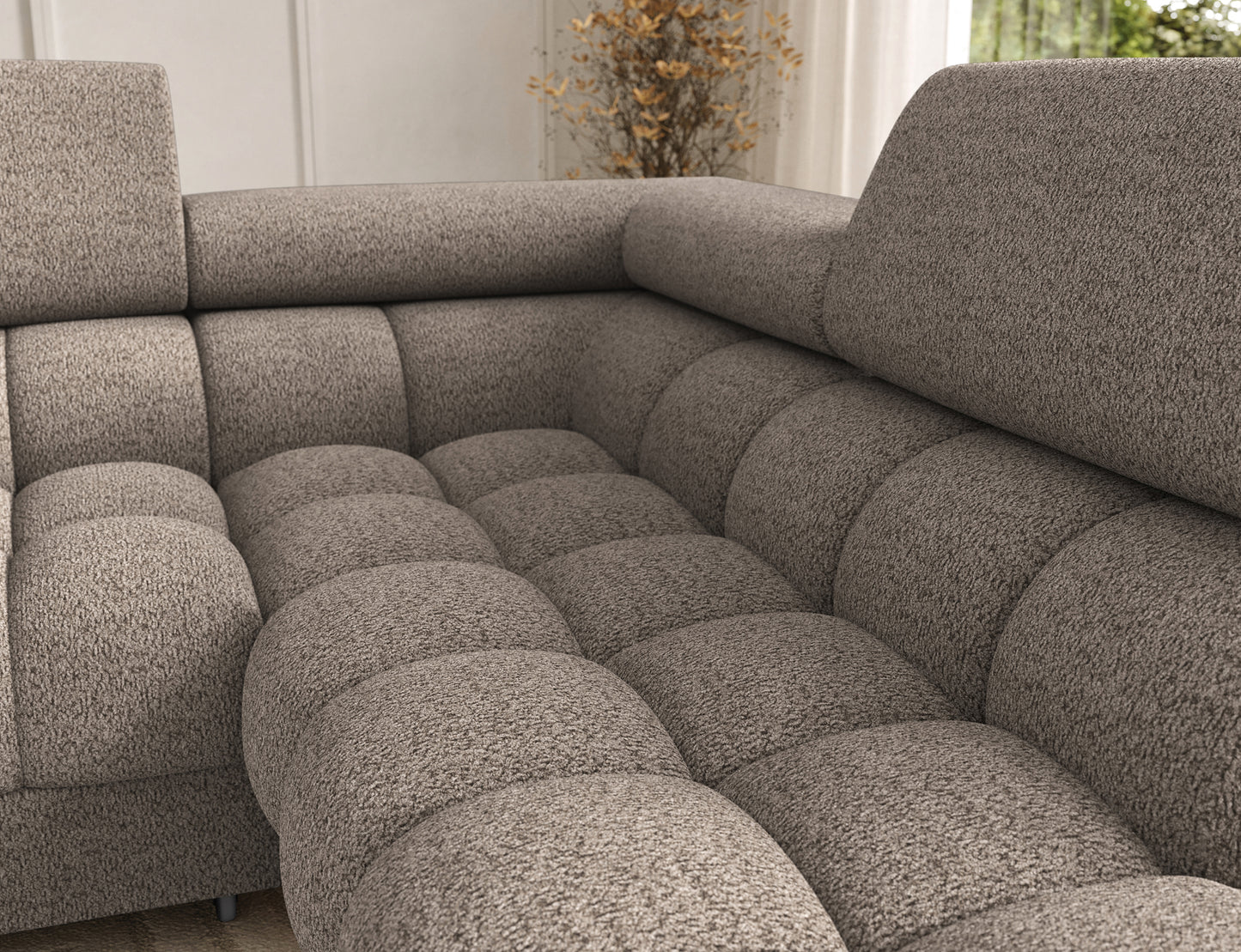 Widok siedziska narożnika Feraria prawy w tkaninie Royal 20 beżowy – komfortowe podparcie ciała i nowoczesna, geometryczna forma.