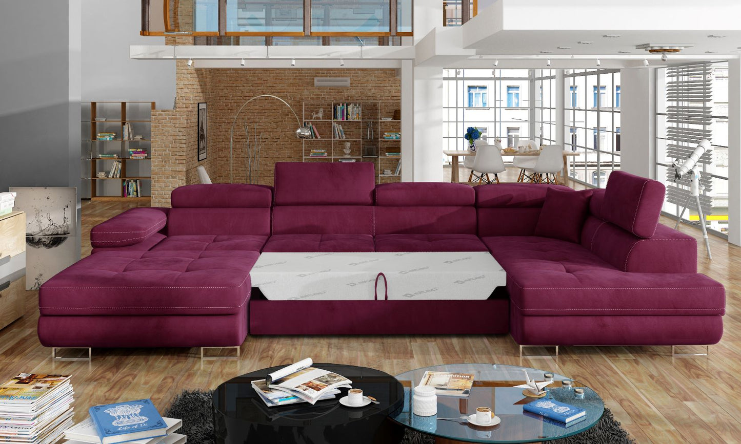 Narożnik Rodrigo MatVelvet 68 bordowy w układzie prawym z rozłożoną funkcją spania w jasnym salonie.