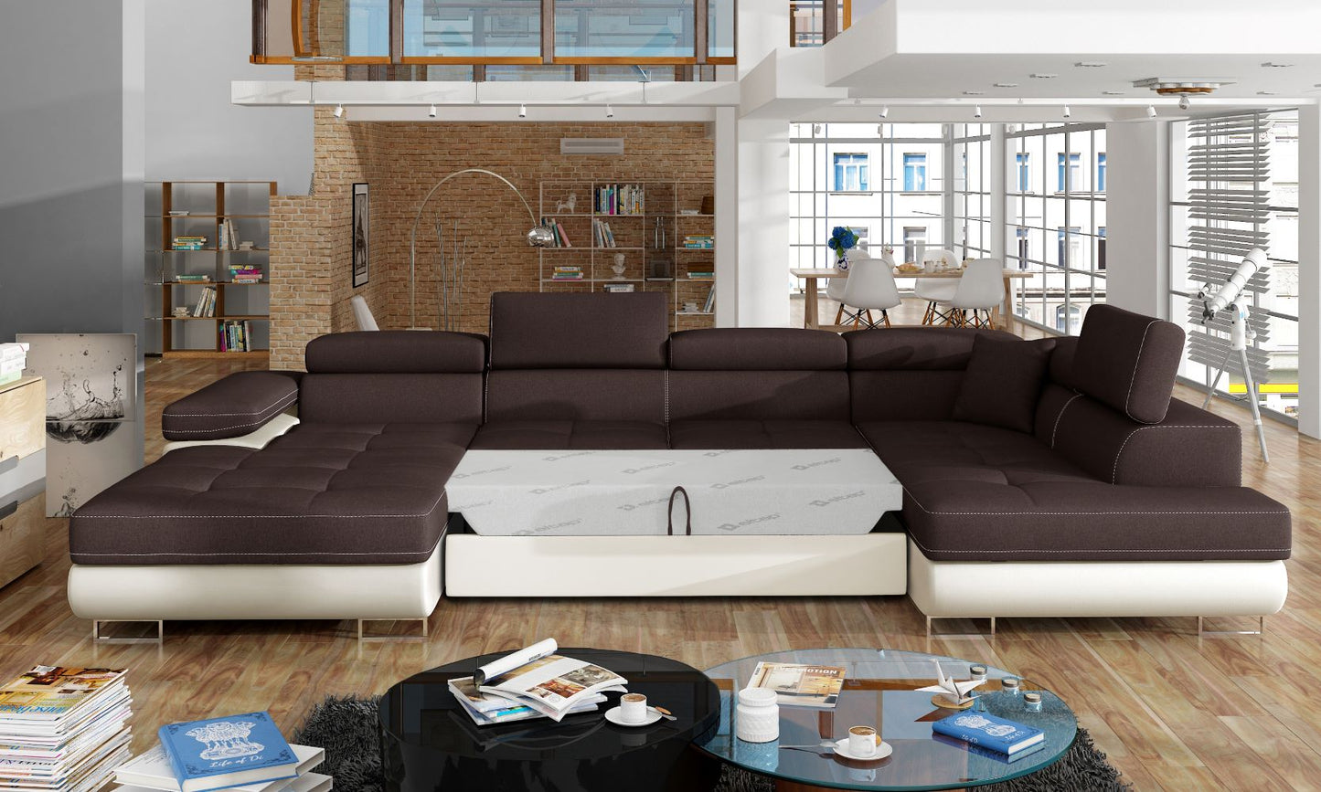 Narożnik Rodrigo Sawana 26 brązowy / Soft 33 w układzie prawym z rozłożoną funkcją spania w jasnym salonie.