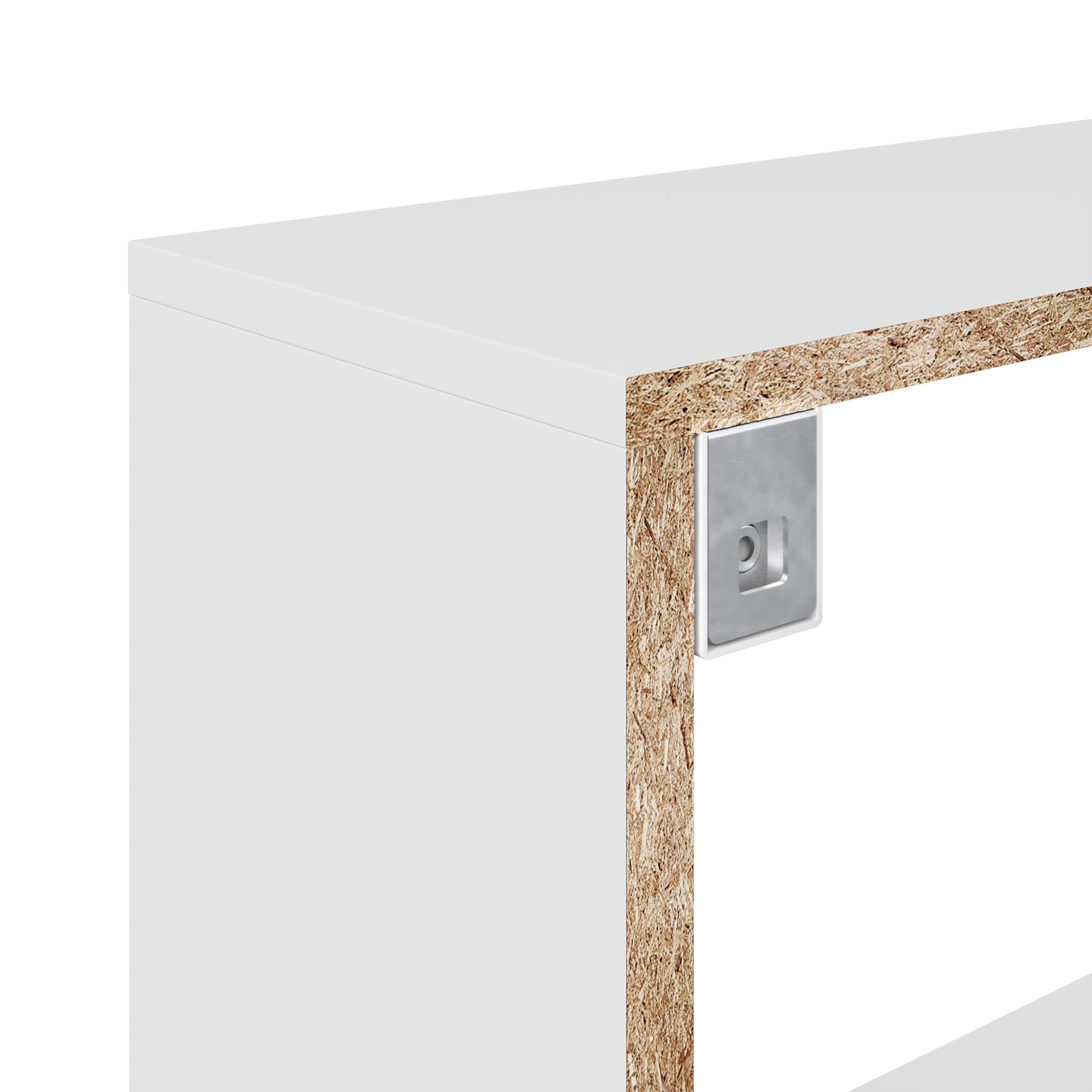 Zbliżenie na narożnik białego regału Evertti, pokazujące płytę wiórową i metalowy wspornik montażowy wewnątrz konstrukcji.