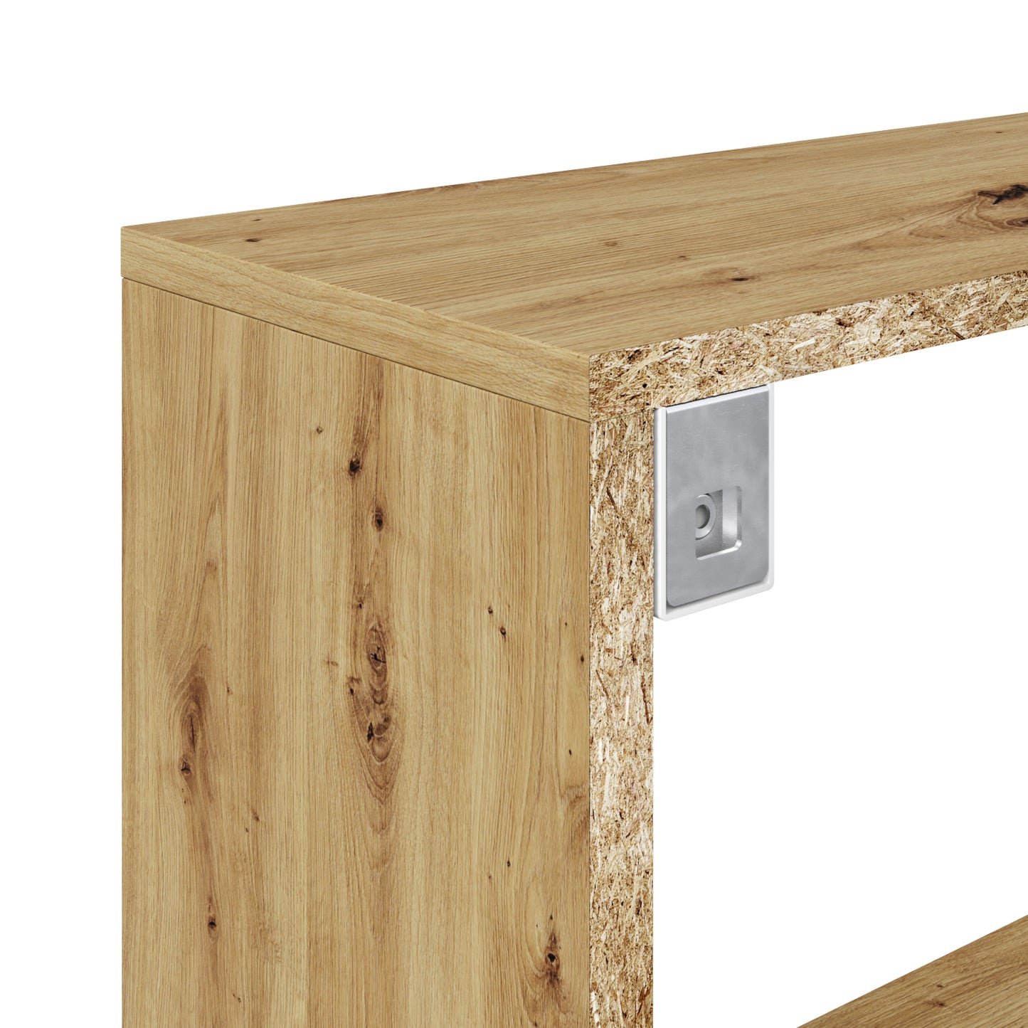 Zbliżenie na bok regału Evertti w dekorze dąb artisan z widoczną strukturą płyty wiórowej i metalowym mocowaniem.