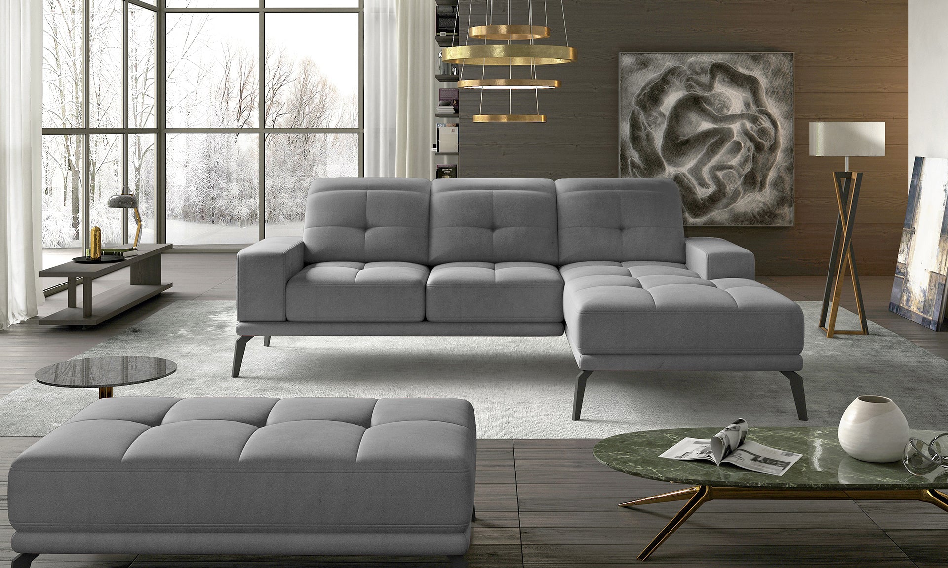 Jasnoszary narożnik do salonu wykonany w tkaninie Monolith 84 prezentujący minimalistyczną formę oraz miękkie siedziska. Designerski narożnik prawostronny świetnie komponujący się z drewnianymi dodatkami i jasnymi wnętrzami.