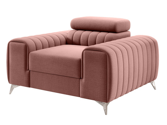 Fotel Laurence w kolorze Nube 24 różowy – elegancki model z pikowanymi bokami i metalowymi nogami.