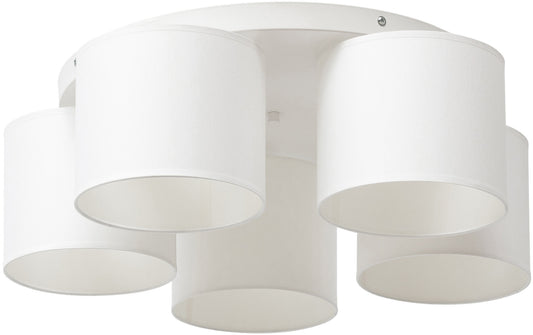 Lampa sufitowa Vespillo 5 w kolorze białym z pięcioma cylindrycznymi abażurami zamocowanymi do okrągłej podsufitki, sfotografowana na jednolitym tle.