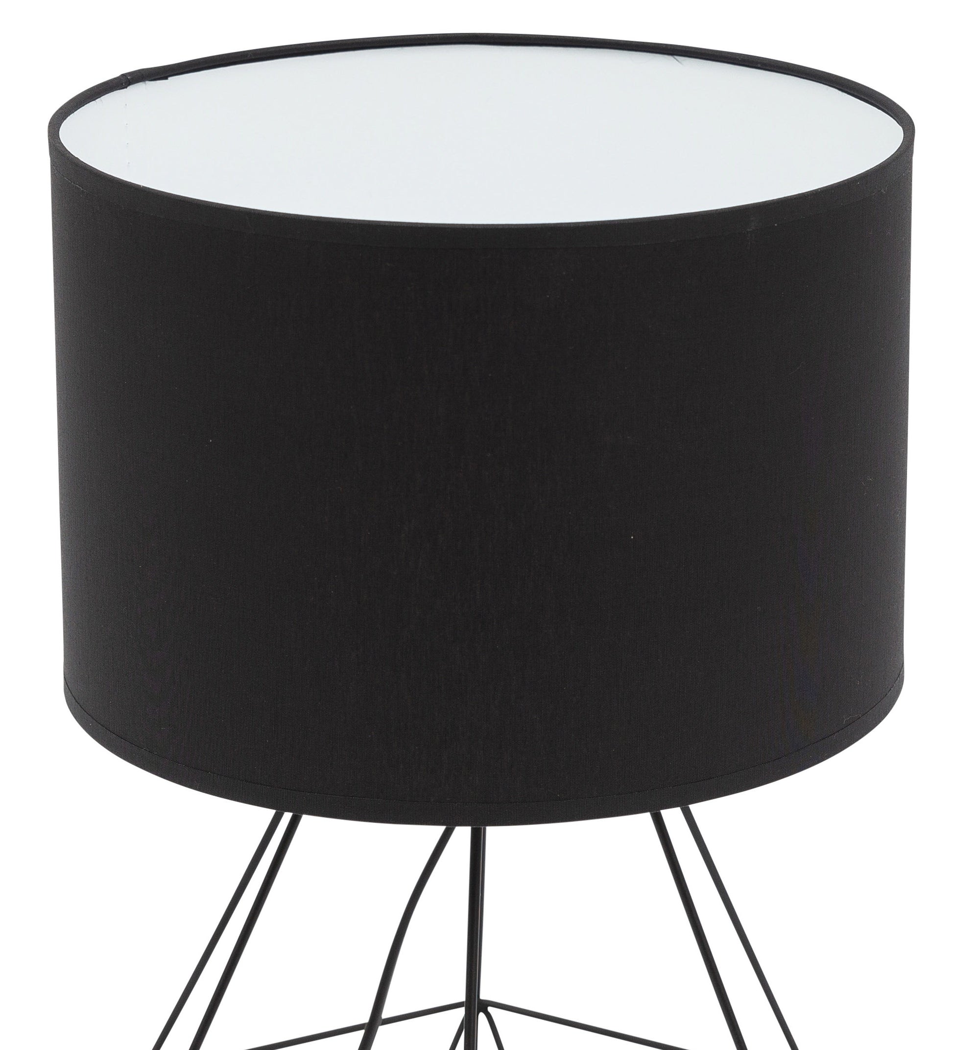 Lampka nocna Benigne 25x25 cm – zbliżenie na abażur – czarny cylindryczny abażur lampki w połączeniu z geometryczną metalową podstawą.