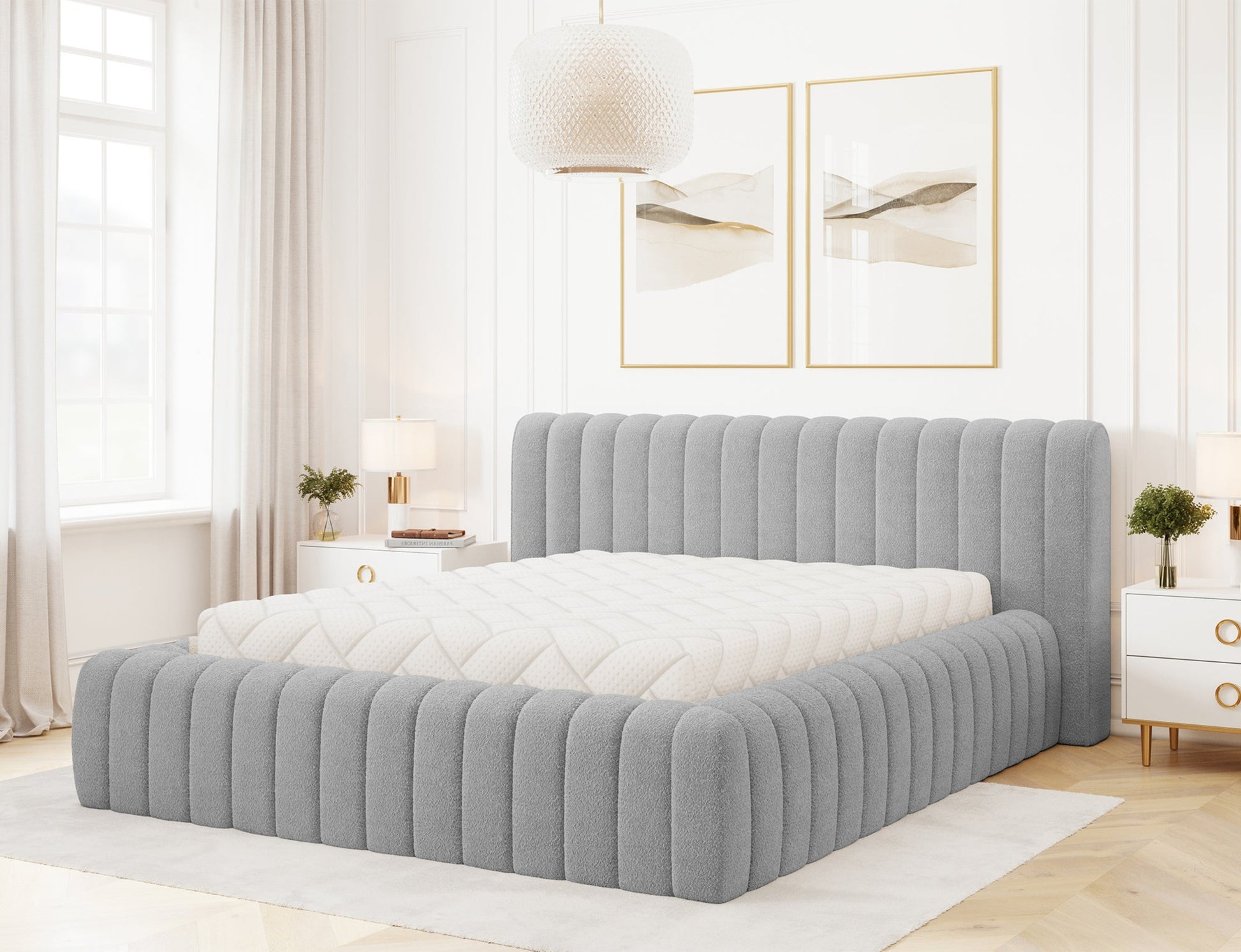 Łóżko Carilla Royal 04 z materacem, obite szarą tkaniną boucle, idealne do nowoczesnej, jasnej sypialni z eleganckim wystrojem.