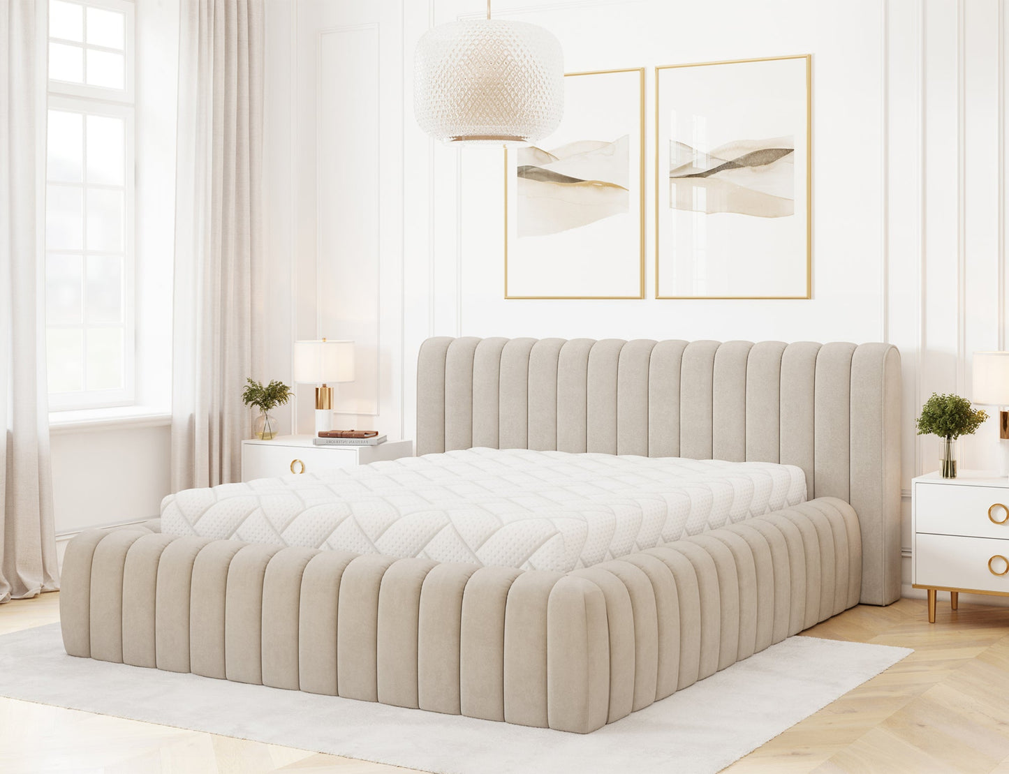 Łóżko Carilla Sola 18 beżowy z materacem, ustawione w jasnej, eleganckiej sypialni z dekoracjami w stylu modern classic.
