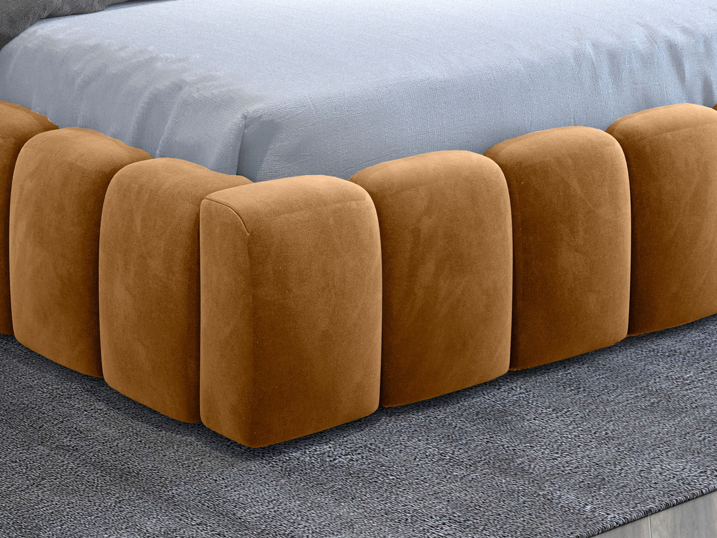 Bok łóżka Lamica II 160x200 cm w kolorze Monolith 48 miodowy – zbliżenie na modułowe tapicerowane elementy ramy.