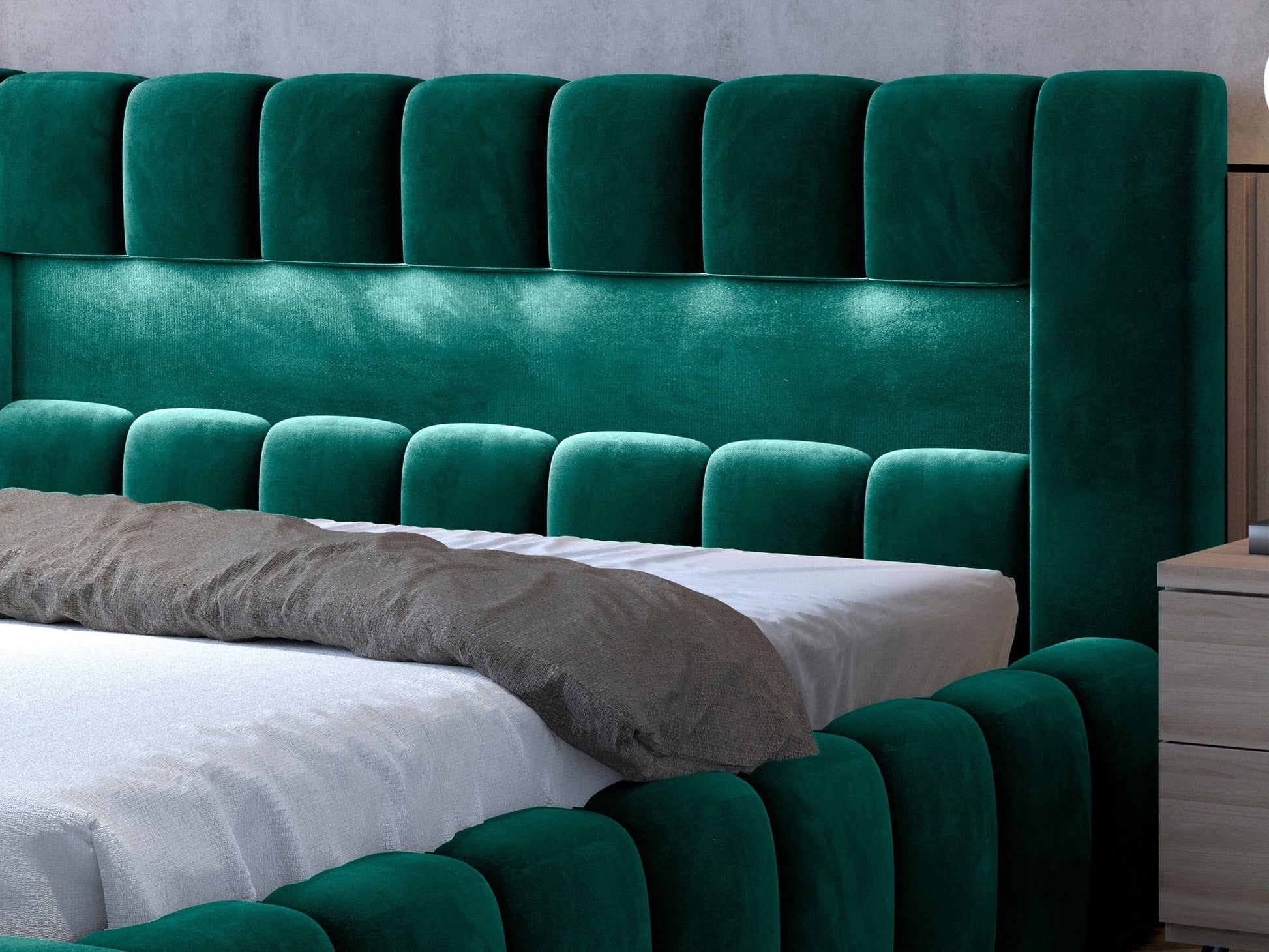 Zagłówek tapicerowany łóżka Lamica II 180x200 cm w kolorze Monolith 37 butelkowozielony – zbliżenie.