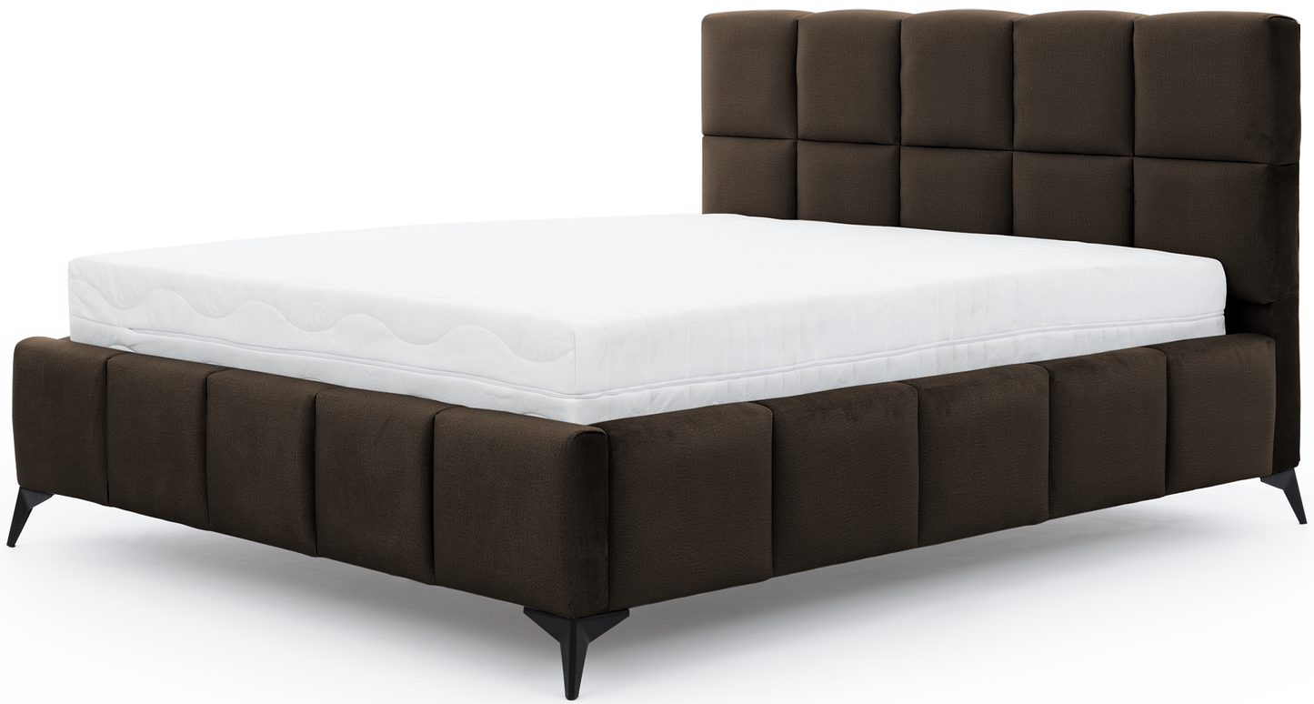 Łóżko Mist w kolorze Nube 22 brązowy, rozmiar 140x200 cm, widok na wprost z materacem i tapicerowanym zagłówkiem.