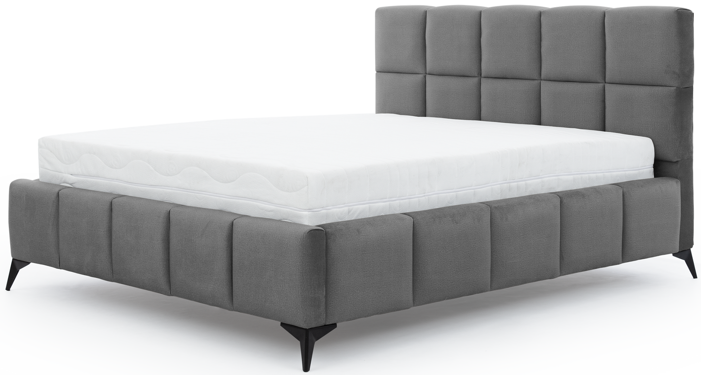 Łóżko Mist w kolorze Velvetmat 04 szary, rozmiar 180x200 cm, widok na wprost z materacem i tapicerowanym zagłówkiem.