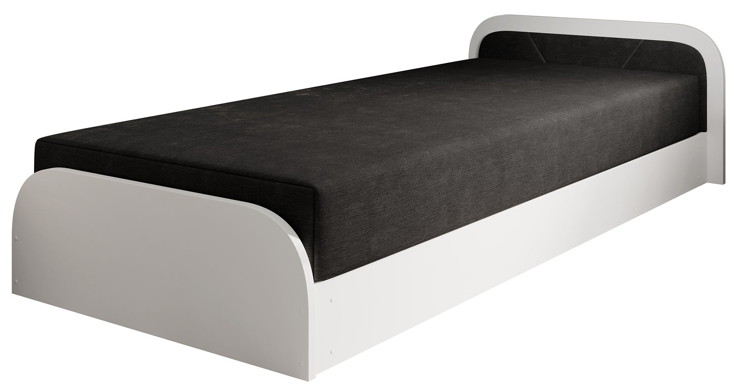 Łóżko Parys I w tapicerce Alova 04 czarny na białym tle, z prawostronnym ustawieniem zagłówka i zaokrąglonymi krawędziami ramy.