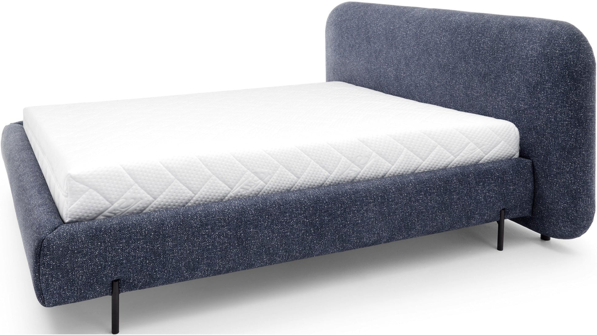 Łóżko Pointt w tkaninie Breona 40 niebieskie – widok z boku ukazujący zaokrąglony zagłówek i minimalistyczną ramę.