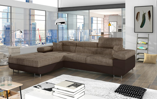 Narożnik Armando Berlin 03 ciemnobeżowy / Soft 66 brązowy w układzie lewym – aranżacja w nowoczesnym salonie, widok z przodu i boku.