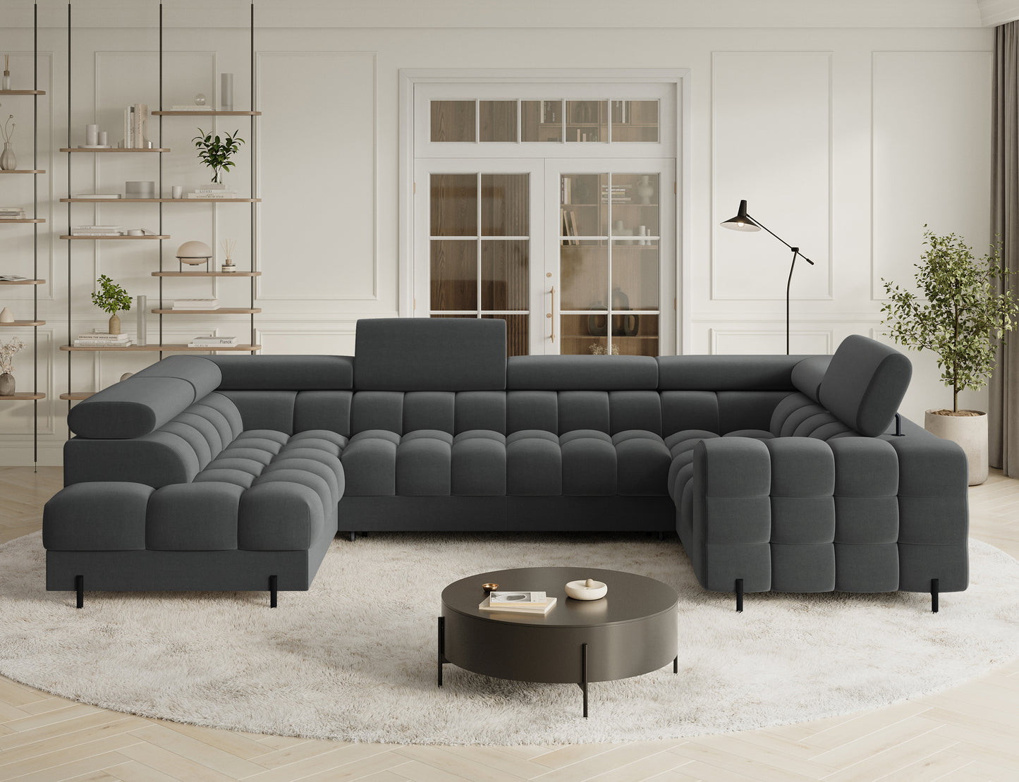 Prosta forma narożnika o nowoczesnym designie z szerokimi podłokietnikami i miękkimi poduszkami, idealny do salonu.