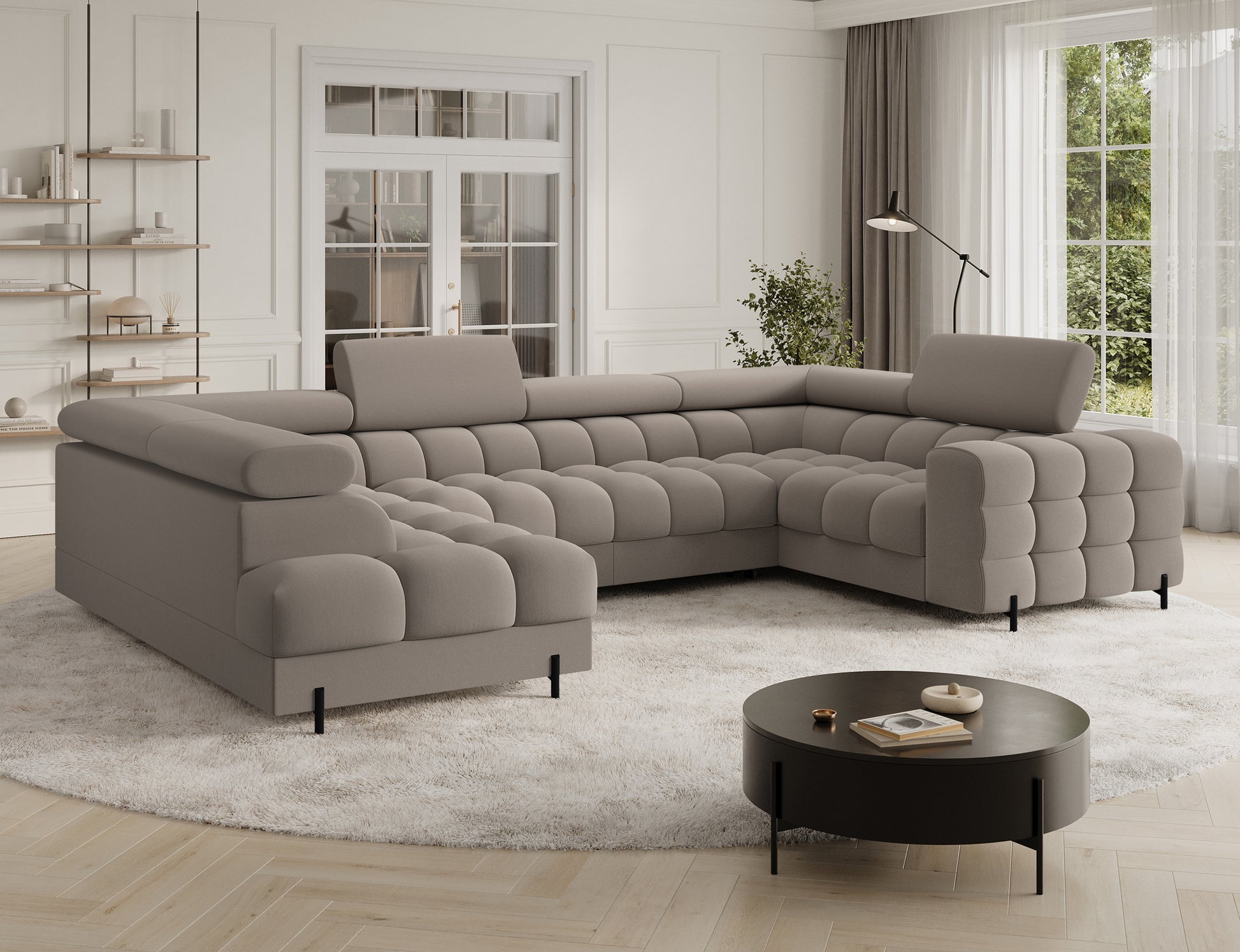 Stylowy narożnik Fectory w tkaninie Sola 18 beżowy, z subtelnymi, zaokrąglonymi krawędziami i eleganckimi metalowymi nogami. Idealny wybór do nowoczesnych wnętrz.