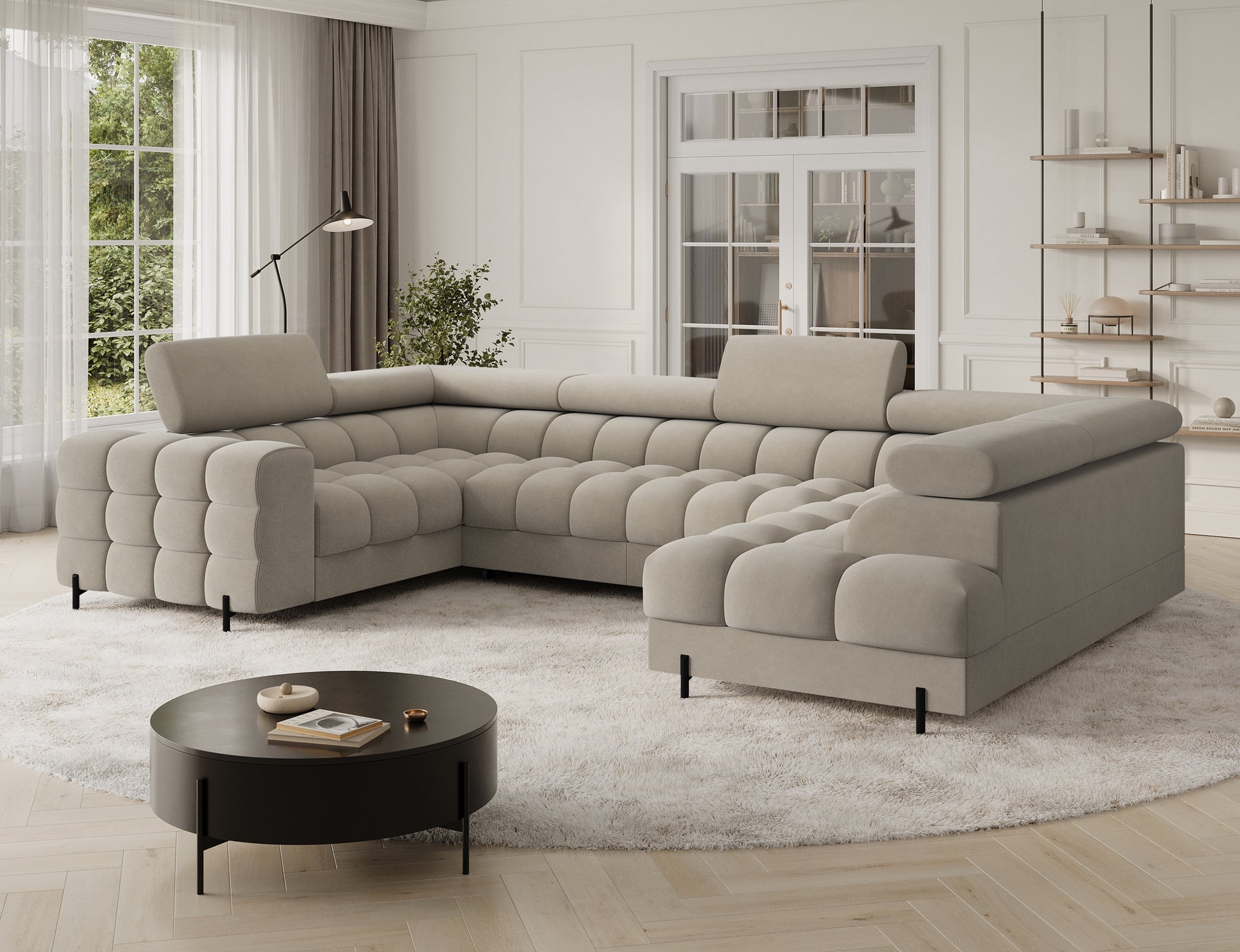 Narożnik Fectory prawy Aura 18 kremowy – widok z perspektywy skośnej, miękkie siedziska z pikowaniem, regulowane zagłówki, czarne nogi