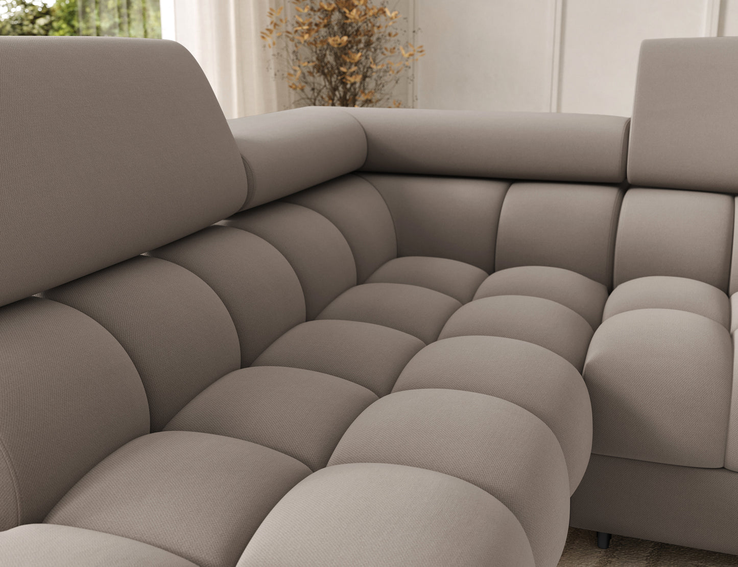 Wygodne oparcie narożnika Feraria lewy beżowy Sola 18 – dopracowany detal zapewniający komfort i elegancki wygląd mebla