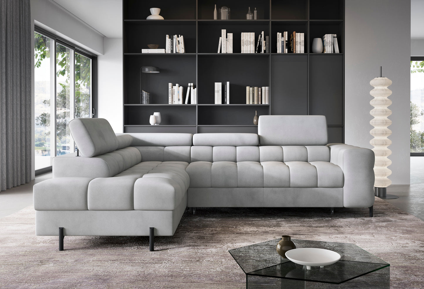 Narożnik Ferucce w salonie, tapicerka jasnoszara Paros 05, nowoczesna aranżacja wnętrza.