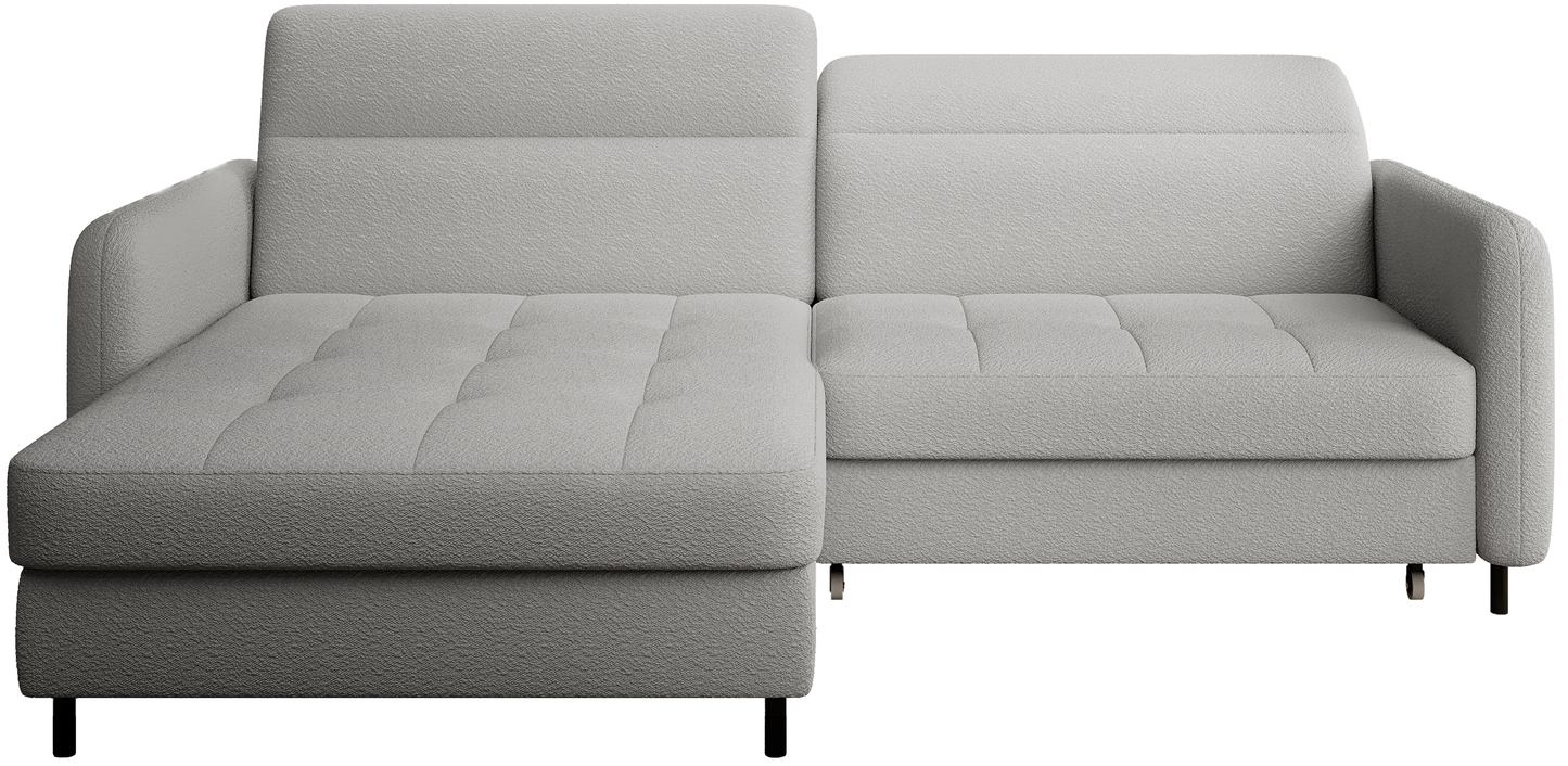 Narożnik Gomsi Royal 04 w kolorze szarym na białym tle, lewy szezlong z pikowanym siedziskiem i smukłymi metalowymi nóżkami.