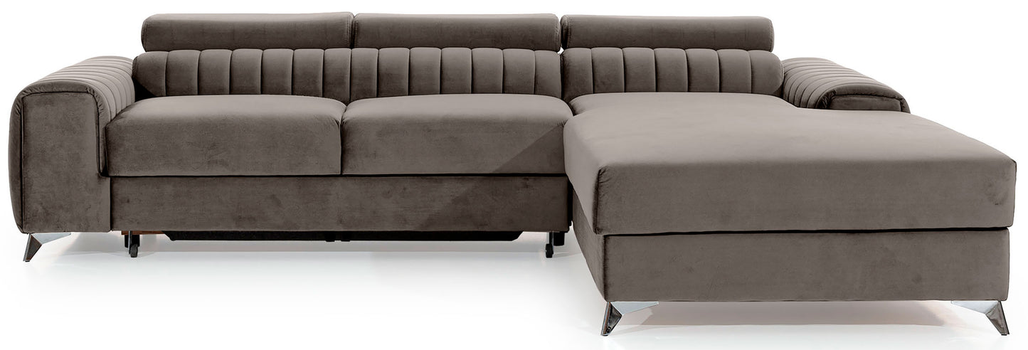 Narożnik Grayson w kolorze Loco 04 jasnoszary, układ prawy – elegancki design z pionowymi przeszyciami i metalowymi nogami, widok z przodu.