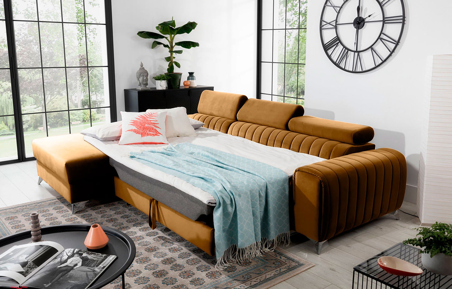 Narożnik Grayson Nube 45 żółty rozłożony do funkcji spania – komfortowa powierzchnia do snu w eleganckiej aranżacji wnętrza.