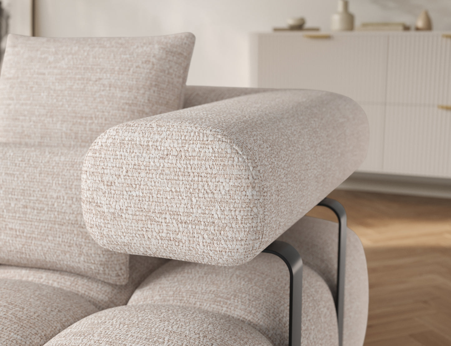 Podłokietnik narożnika Levvi w tkaninie Bazalt 18 beżowy – detal tapicerki z mechanizmem Relax, nowoczesny styl i eleganckie wykończenie
