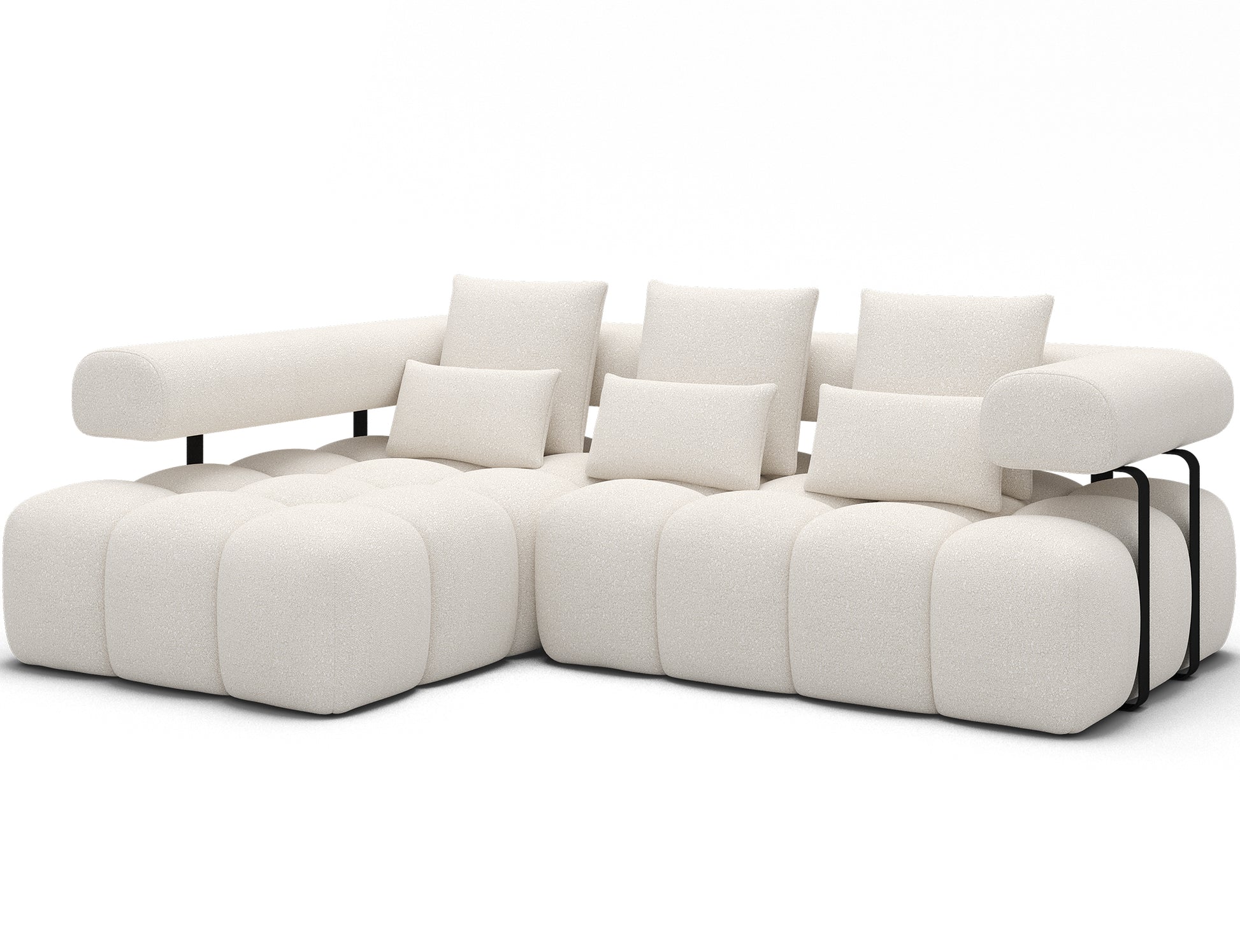 Nowoczesny narożnik Levvi lewy w białej tkaninie Jaffray 01 z szerokimi podłokietnikami i miękkimi poduszkami w eleganckim wnętrzu.