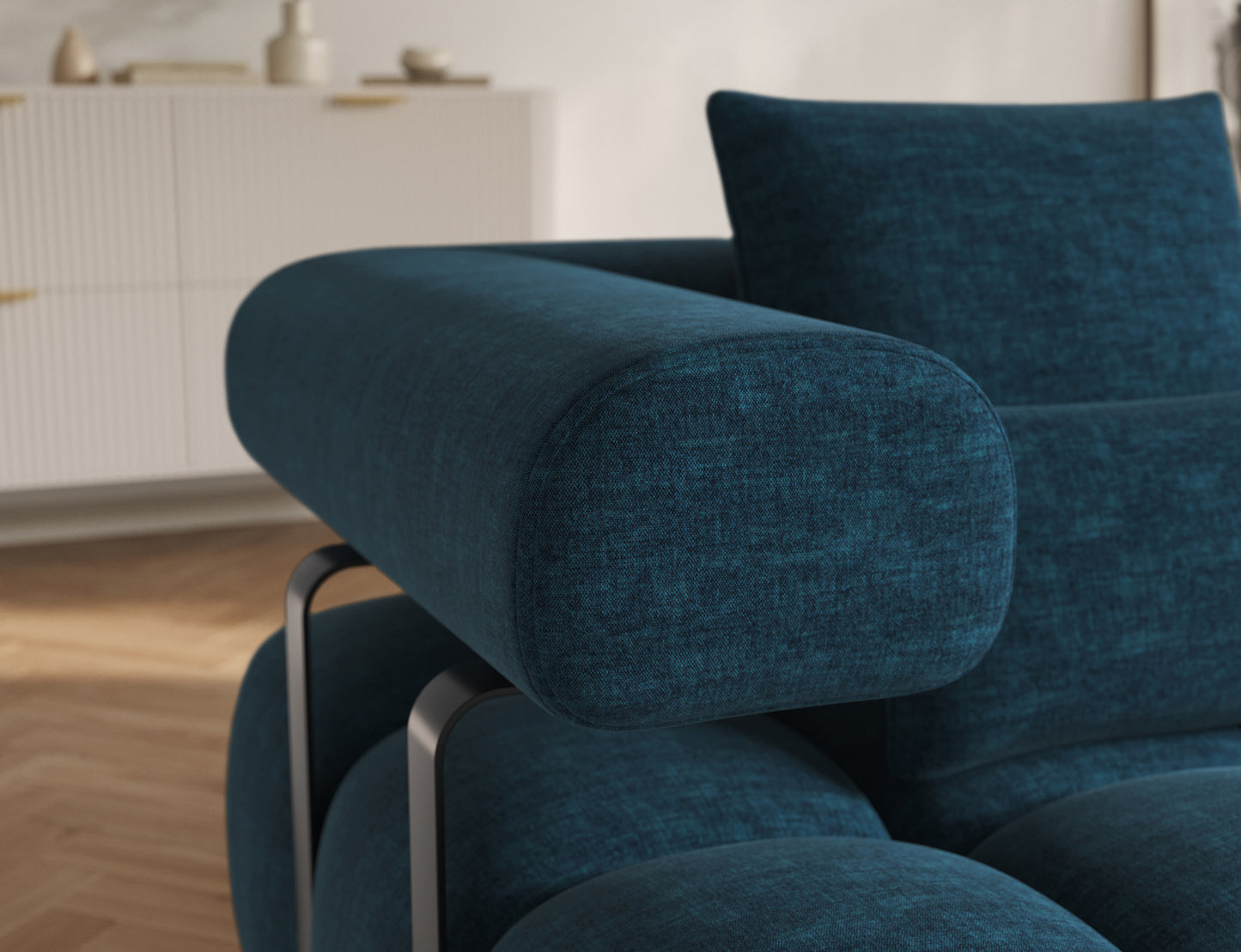 Podłokietnik narożnika Levvi Manhattan 40, granatowa tkanina i czarna metalowa konstrukcja nadają nowoczesny, designerski charakter.