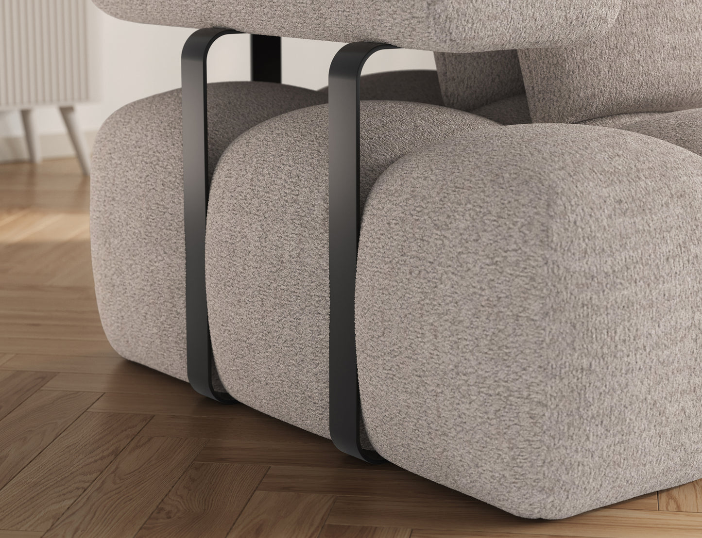 Metalowe czarne nogi narożnika Levvi prawy ELTAP w tkaninie jasnobeżowej boucle, detal podłokietnika i stabilnej konstrukcji