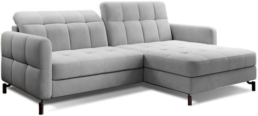 Narożnik Lorelle w kolorze Paros 05 jasnoszary, prawostronny układ, widok na sofę na białym tle z widocznym pikowaniem siedziska i oparcia.