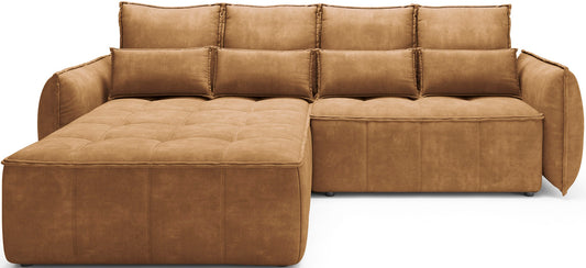 Narożnik Campo w kolorze Toscany 45 miodowy w układzie lewym – frontalny widok na białym tle z pikowanym, szerokim siedziskiem i miękkimi podłokietnikami.