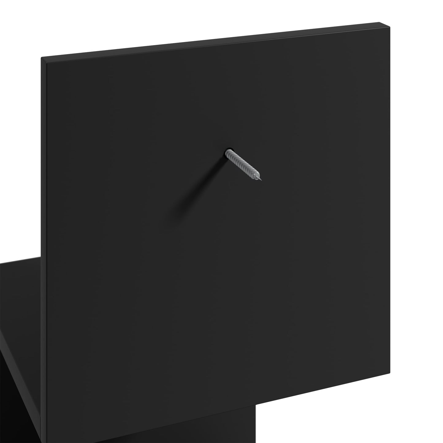 Detal czarnego panelu montażowego półki Sunpedo z wyraźnie widocznym wkrętem na tle białej powierzchni.