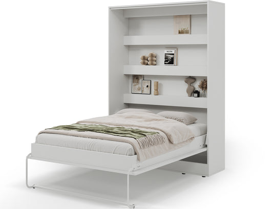 Półkotapczan Devesto I biały rozłożony pod skosem, z łóżkiem 140x200, jasną pościelą i półkami nad miejscem spania w korpusie.