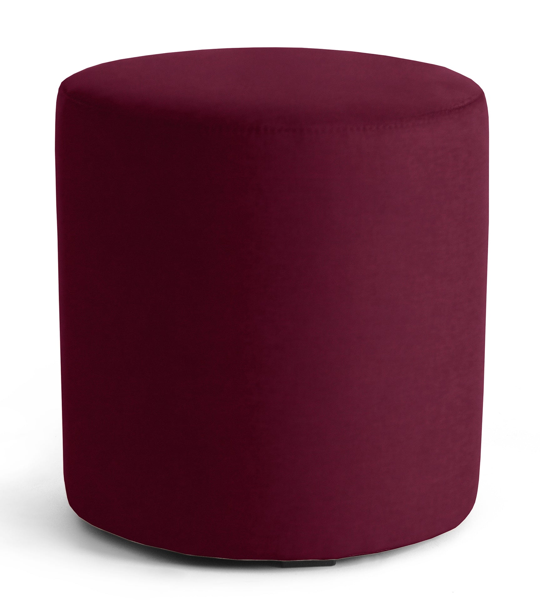 Bordowa pufa Linsy Matt Velvet 68 w kształcie niskiego cylindra, obita miękką tkaniną o aksamitnym wykończeniu, ustawiona na białym tle.