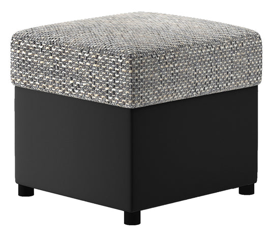 Pufa R3 w kolorze Berlin 01 szary z siedziskiem w tkaninie plecionej i czarną podstawą Soft 11, widok na białym tle.