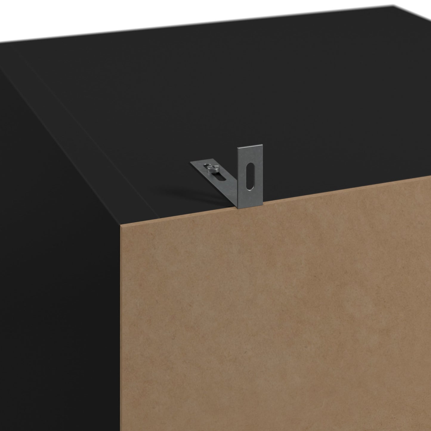 Zbliżenie na czarną szafkę z zamontowanym wspornikiem montażowym do ściany – detal tylnej, górnej części mebla.