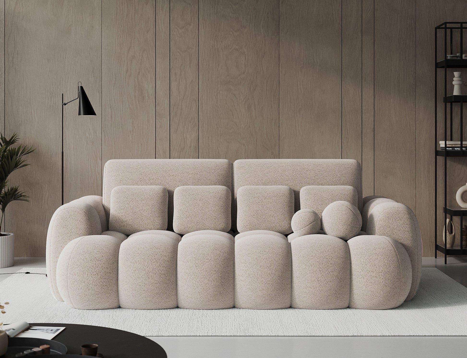 Beżowa sofa Cotonn Royal 18 w eleganckim, nowoczesnym wnętrzu z drewnianą ścianą – stylowa aranżacja salonu.