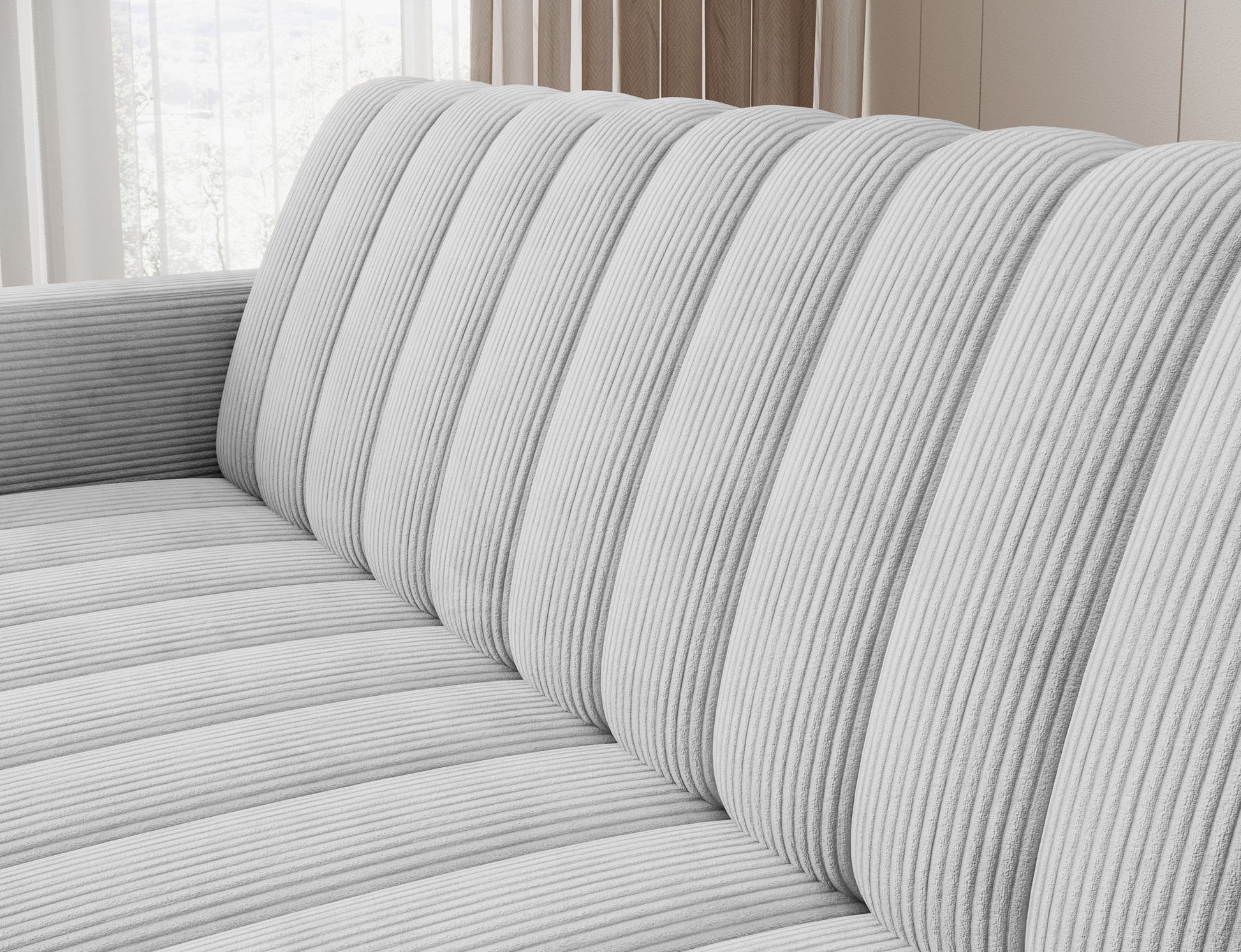 Dekoracyjne pionowe przeszycia oparcia sofy Roneyy w tkaninie Jarell 04 jasnoszary, zbliżenie na fakturę.