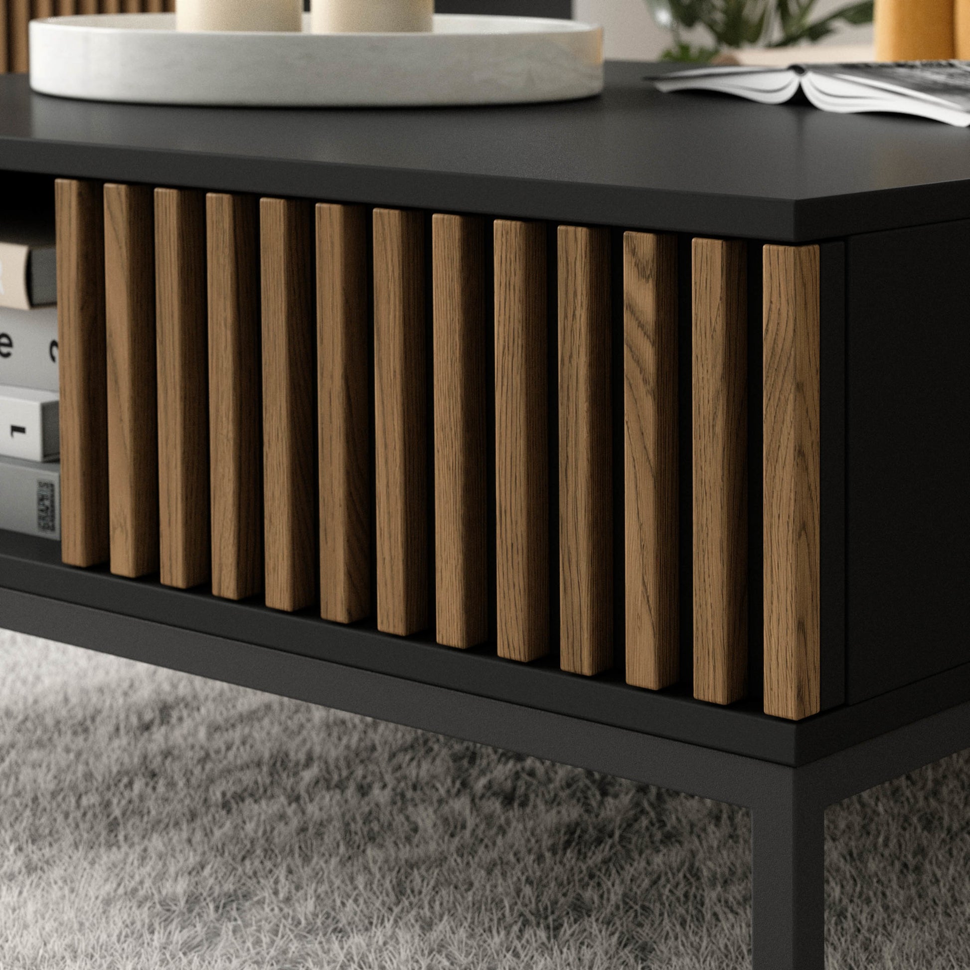 Detal lamelowego panelu stolika Meorati – dąb artisan.