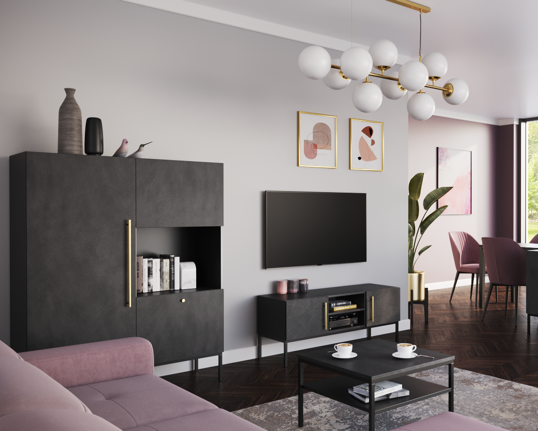 Przytulny salon z różowymi meblami, niskim stolikiem i czarną matową szafką RTV Lanzzi jako centralnym elementem aranżacji.
