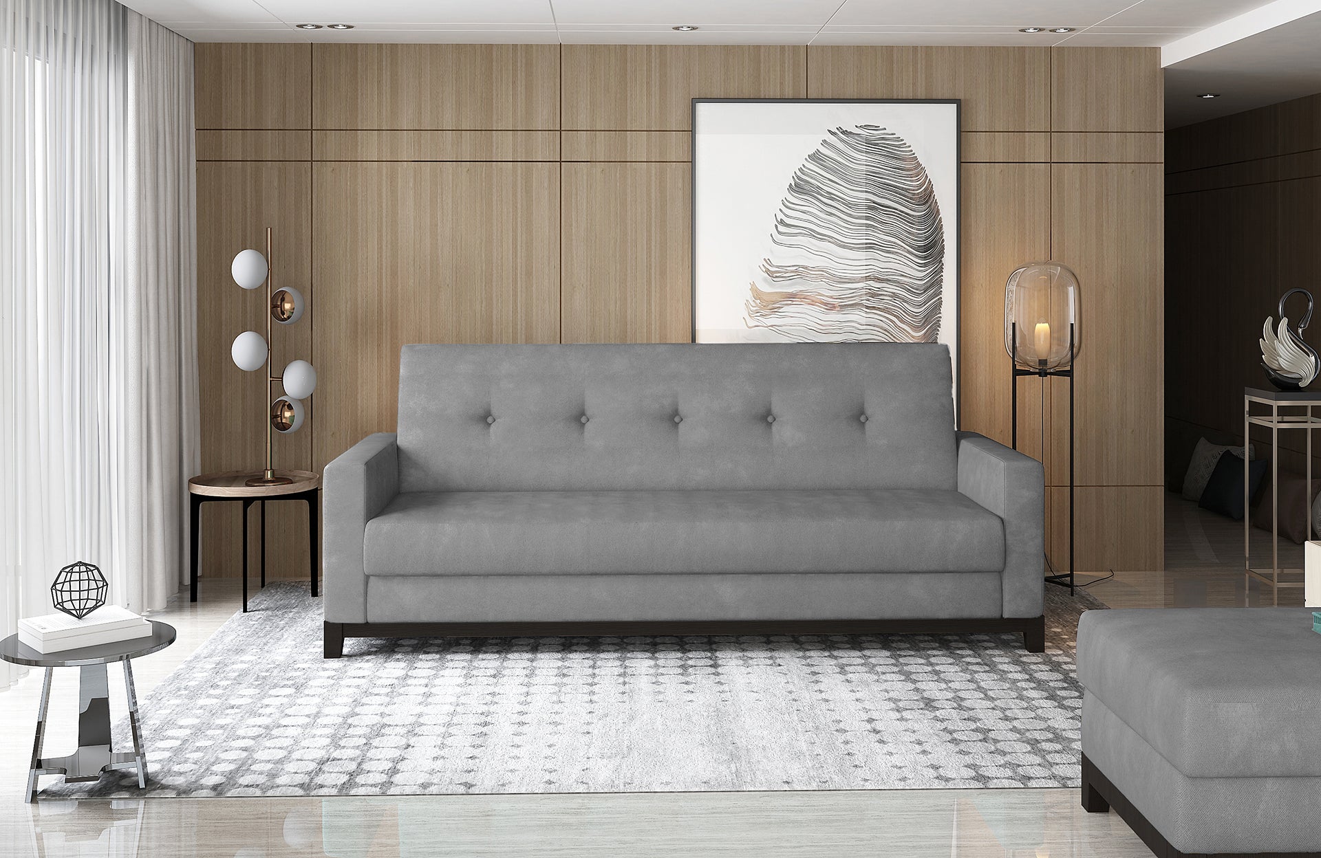 Wersalka Selene w kolorze Paros 05 jasnoszary / orzech ustawiona w stylowym salonie z jasnymi dodatkami i drewnianymi elementami wystroju.