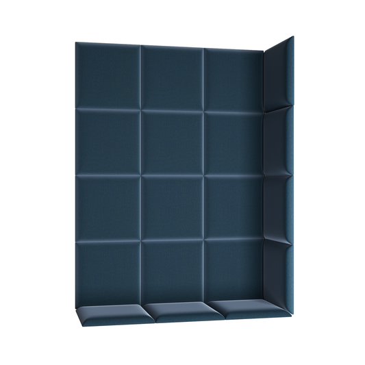 L-kształtna aranżacja paneli akustycznych Quadratta III Monolith 76 w jasnoniebieskim odcieniu, składająca się z pionowych segmentów tworzących narożnikową kompozycję.