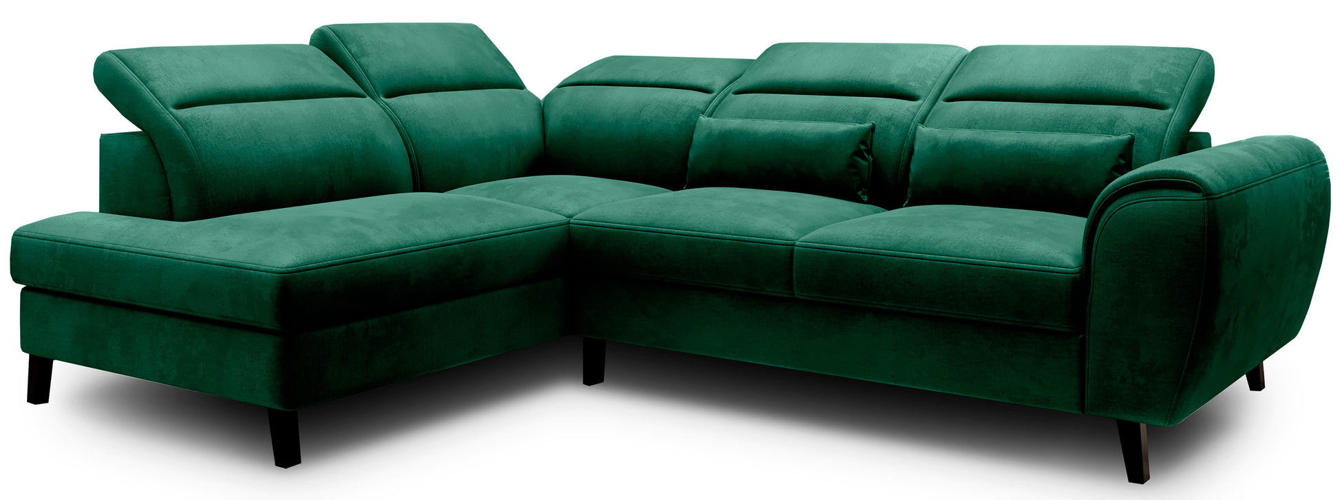 Zielony narożnik Noble lewy w tkaninie Nube 35 z regulowanymi zagłówkami oraz elegancką bryłą na wysokich czarnych nóżkach. Stylowy narożnik do salonu idealny do wnętrz glamour, modern i loftowych aranżacji.